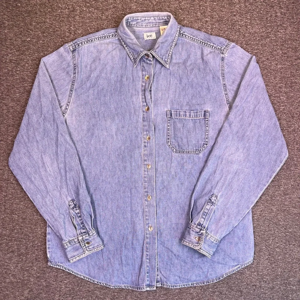 Vintage 90s Lee Denim Shirt Womens M Long Sleeve Button Up Classic Cotton Pocket - Picture 5 of 14